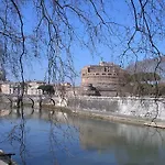 La Fontana Di Borgo Pio