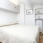 Pantheon Terrace Apartment