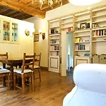 Charming Trastevere Apartment
