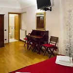 B&B City\'S House