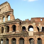 Roma center Fori Imperiali Raffy\'s charming Suite