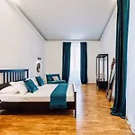 Pantheon Elegance Apartment