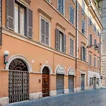Pantheon Elegance Apartment