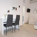 Unique Luxury Apartment And Rooms