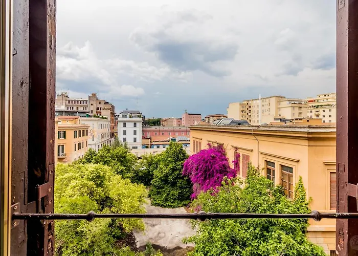 Roma House Piramide
