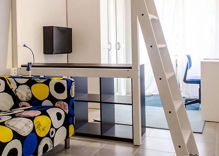 Kamchu Apartments: Piazza Bologna