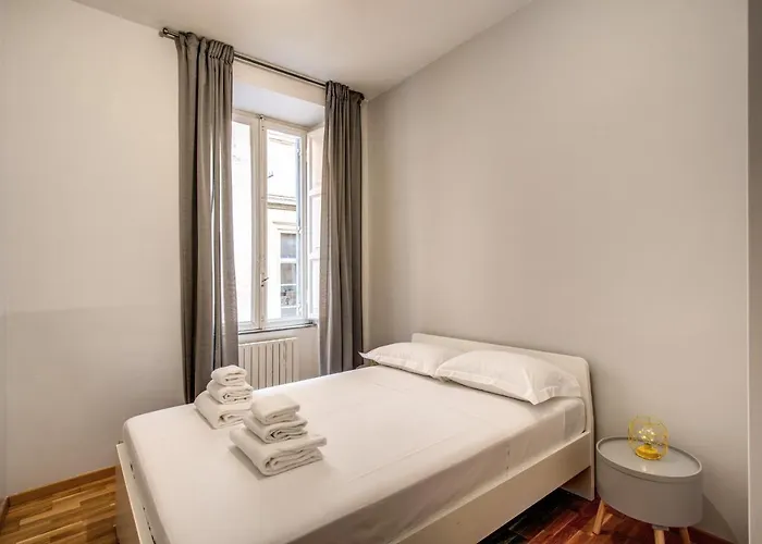 Family Room in Via del Corso Central
