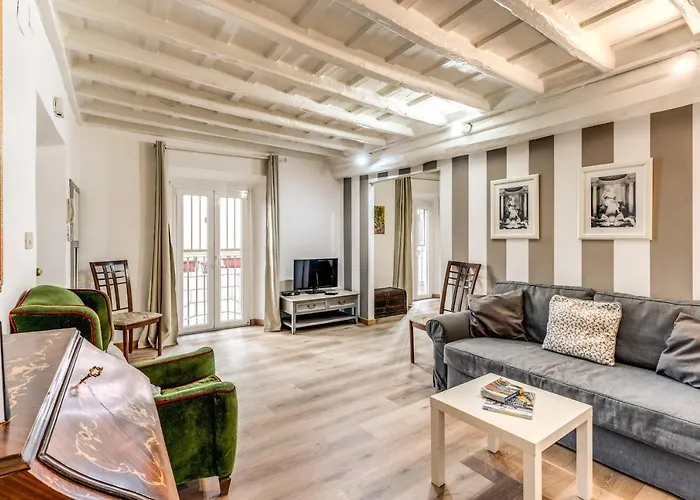 Lovely Spacious Apartment Near The Colosseum