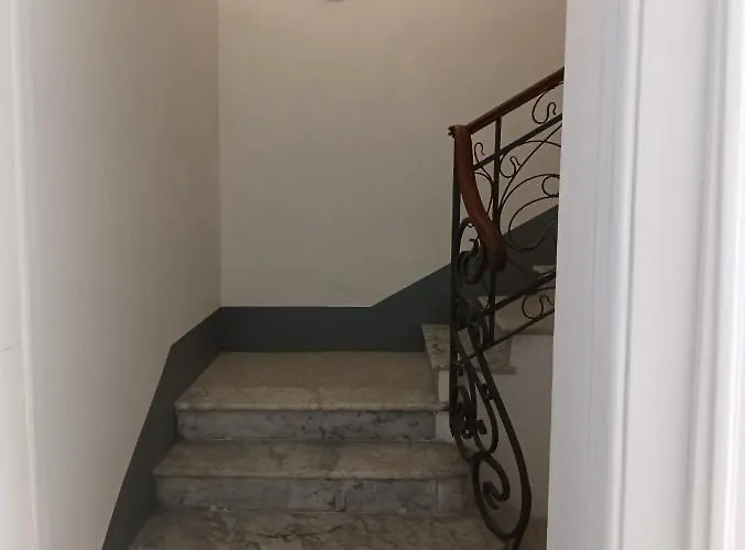 Lux House
