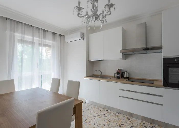 Rebecca Apartment
