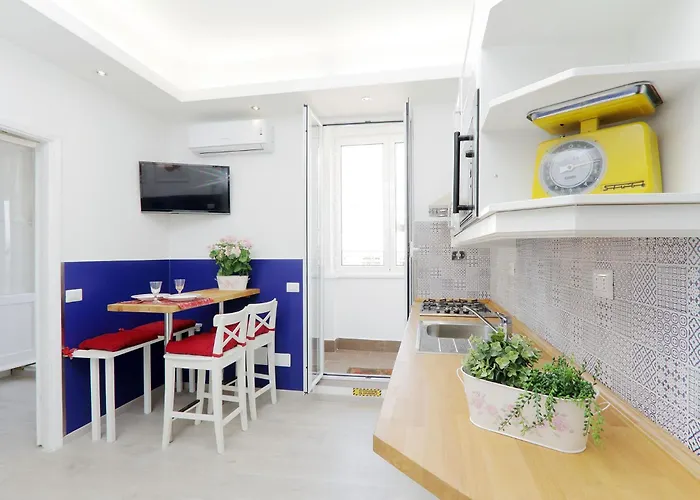 Bright Vatican 2 Bedroom Apartment