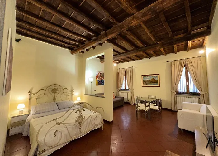 Navona Studio Apartment Livia