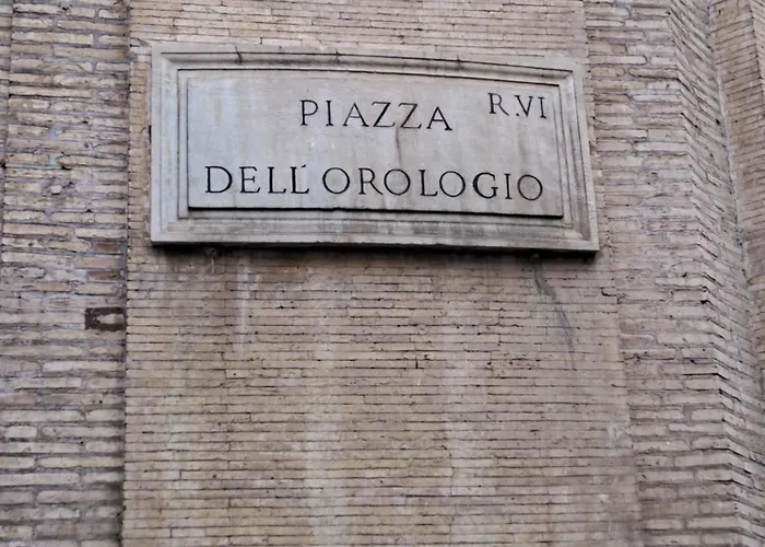 Home Piazza Dell\'Orologio