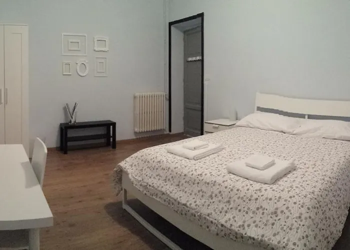 La Cornice Guesthouse