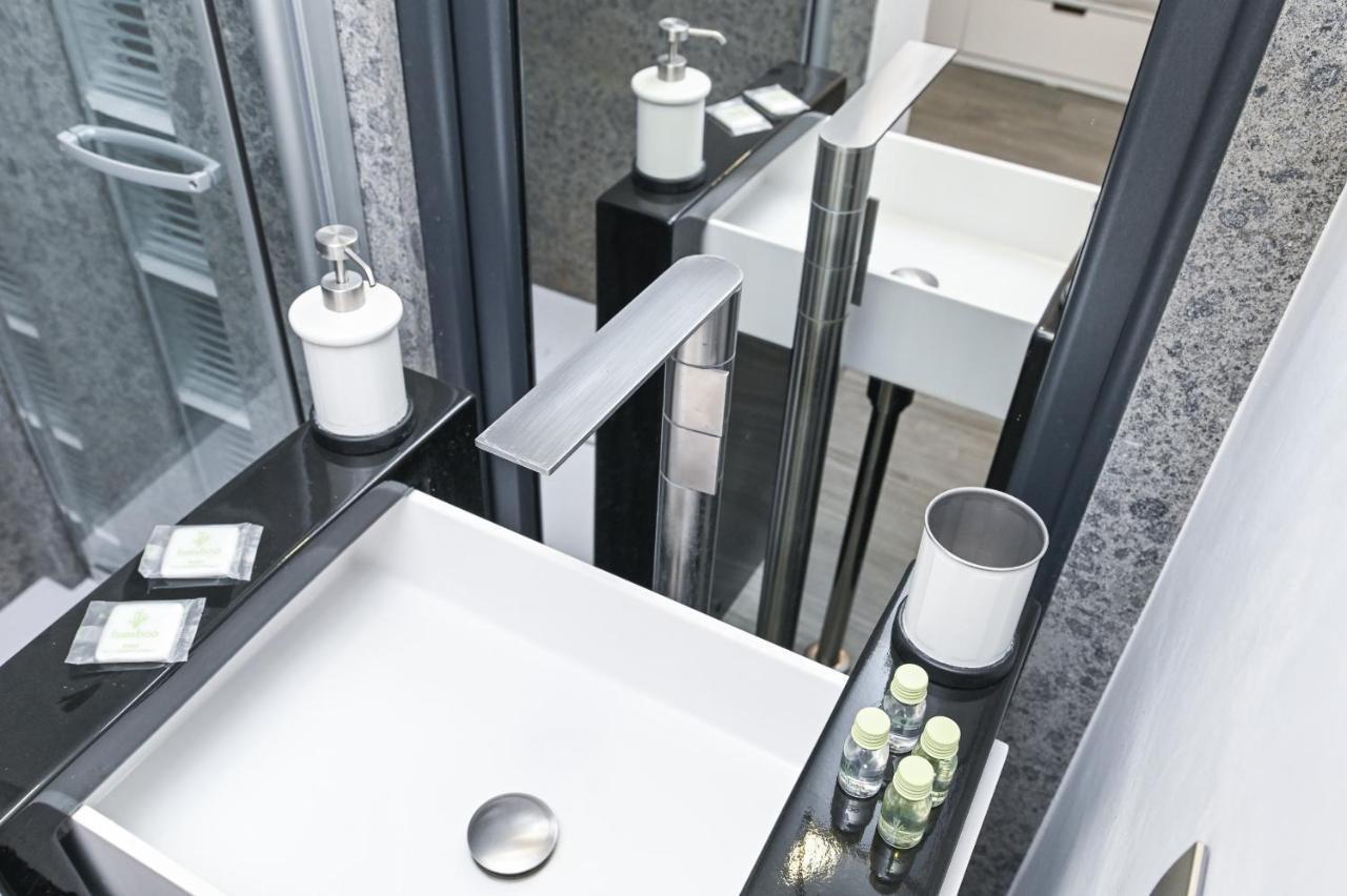 The Essential Trastevere Design Apartment Rome