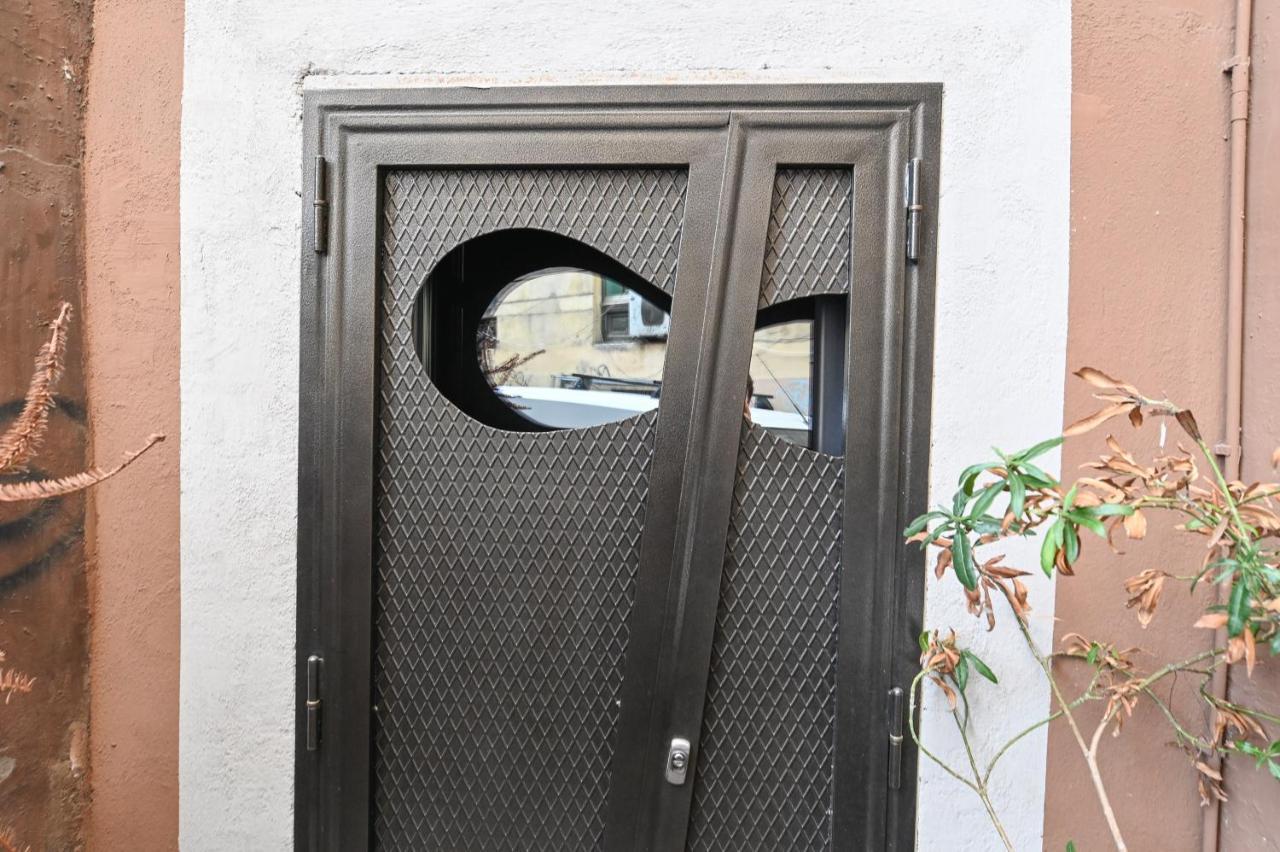 The Essential Trastevere Design