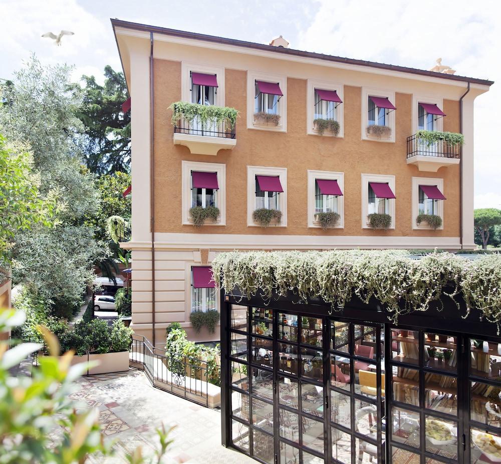 The Corner 4* Rome