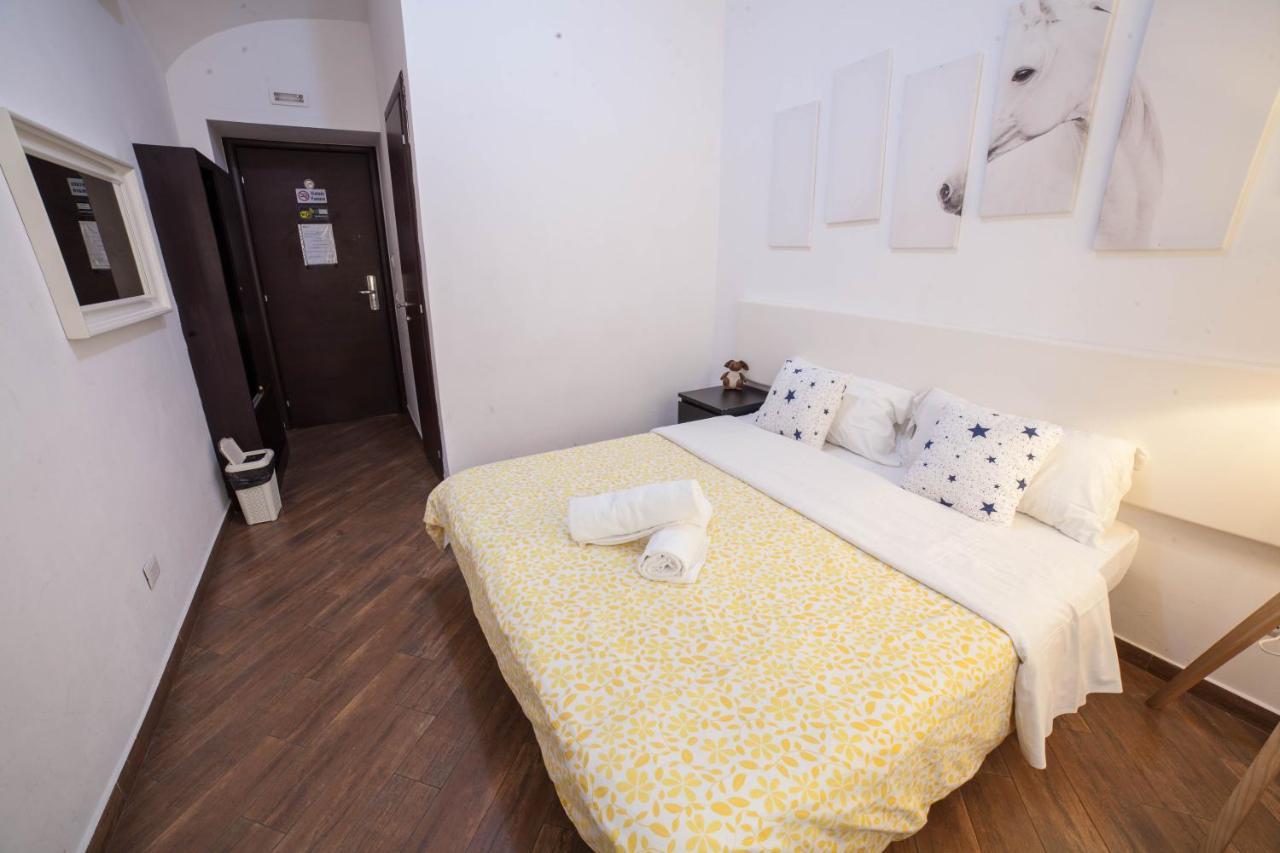 Guest house Romangelo Termini 3*