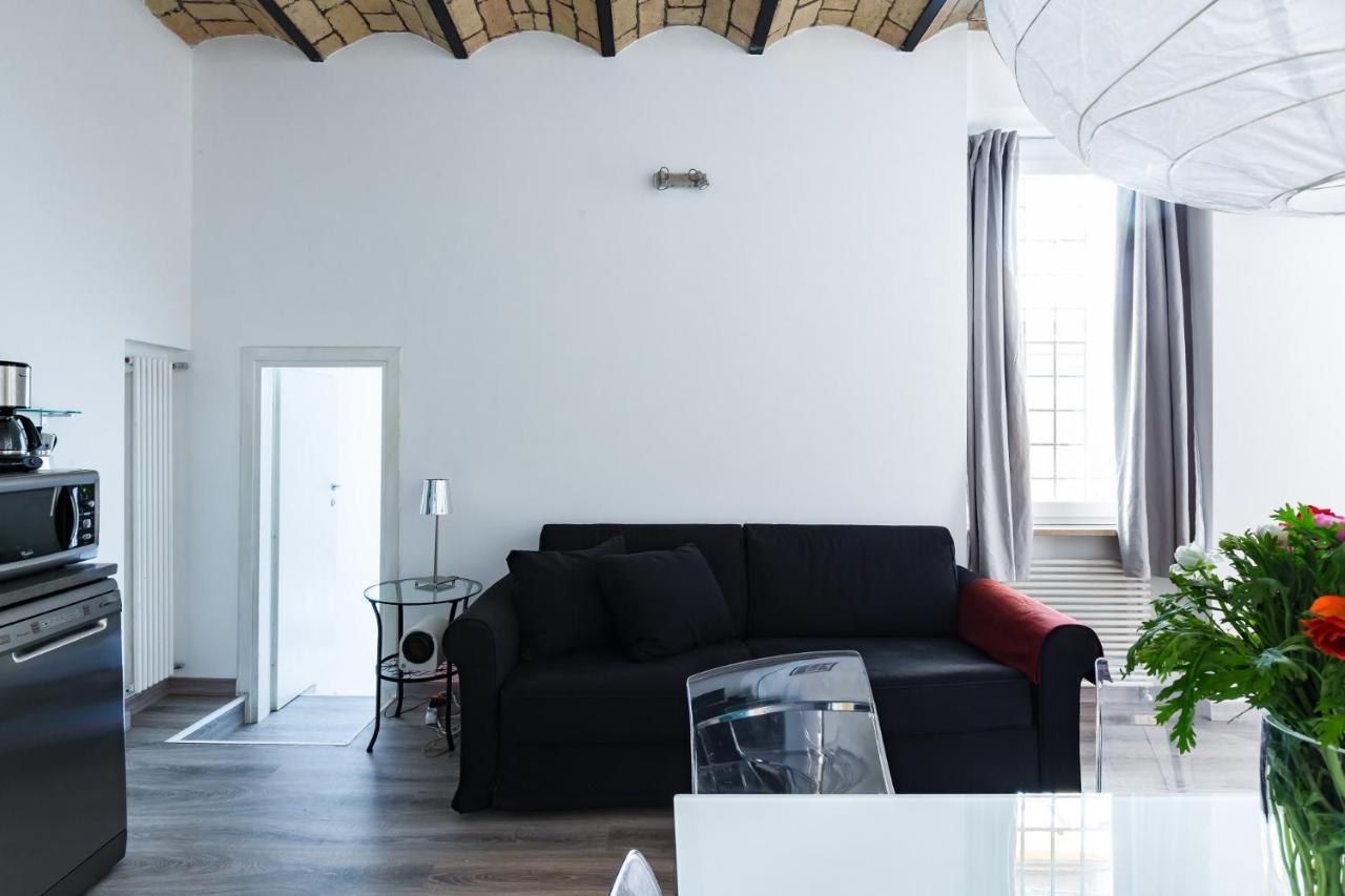 Apartment Via Dei Cappellari Rome