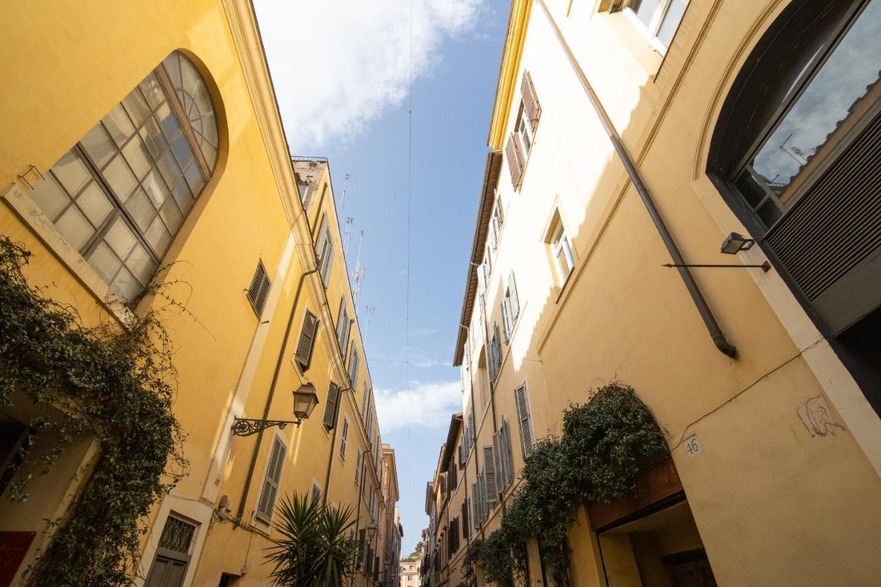 Luxury Piazza Di Spagna Escape With Terrace And Private Appartamento