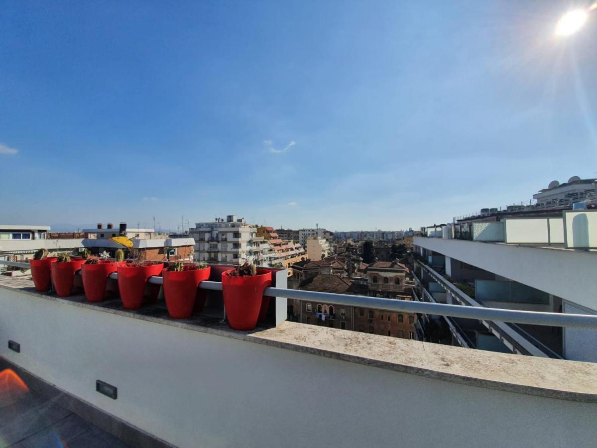 Penthouse 41 In Trastevere With Big Terrace * Rome