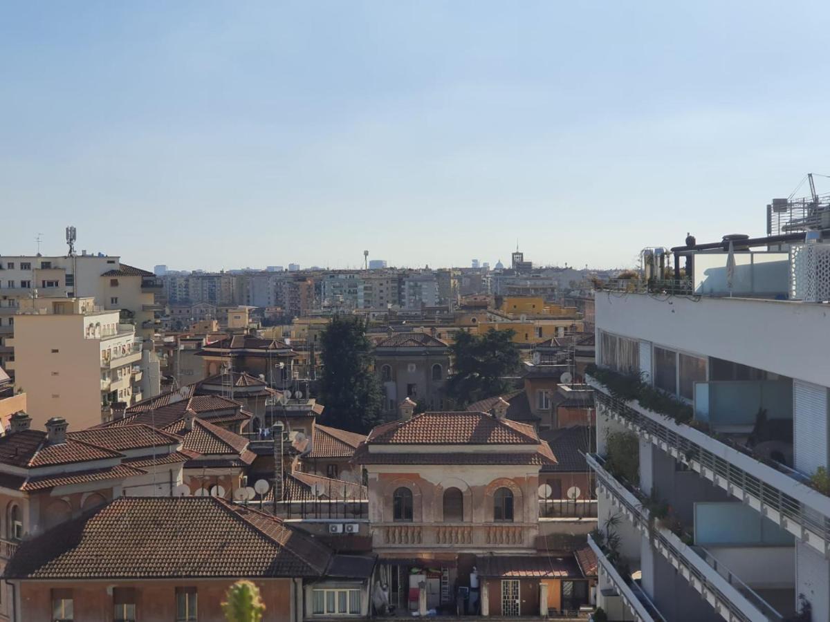 Penthouse 41 In Trastevere With Big Terrace Rome