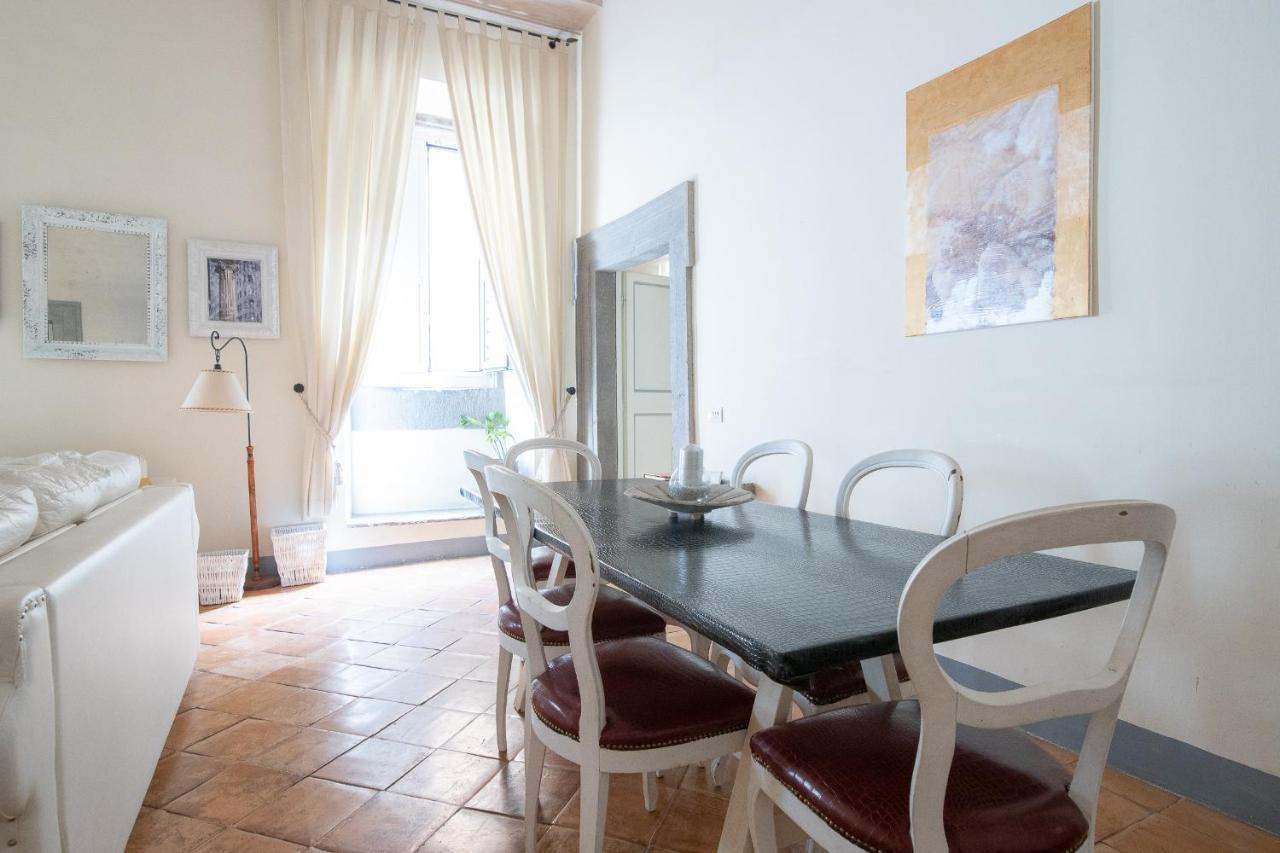 Apartment Luxury Piazza Navona Escape 11 Rome
