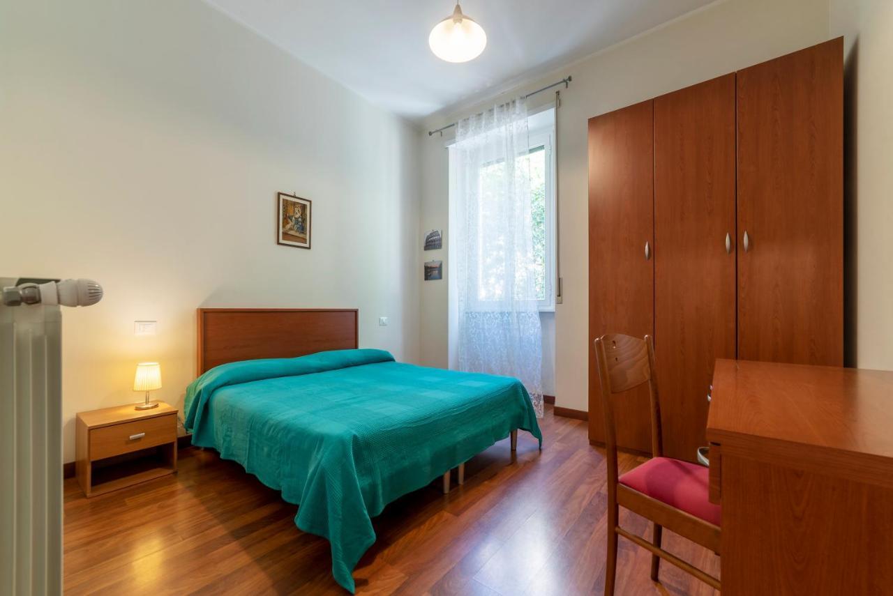 Apartment Piazza Re Di *