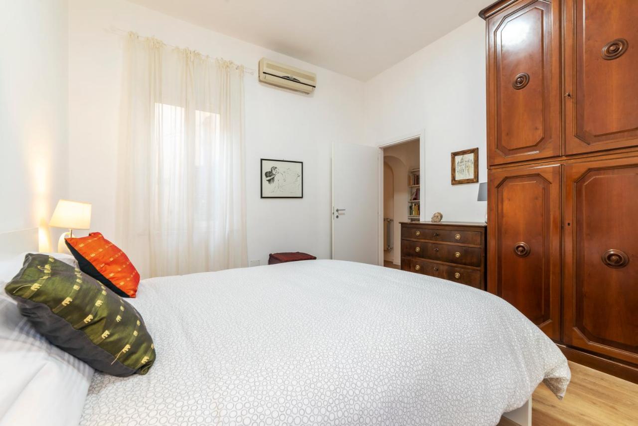 Apartment A Borgo Pio Con Ampio Terrazzo! Rome