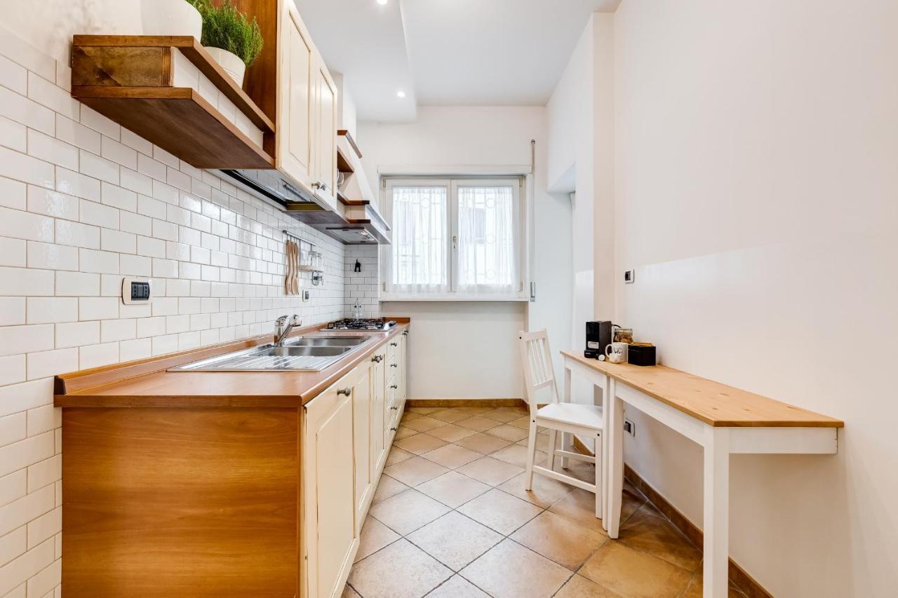 Bmga L Incredible 3bdr With Balcony In Center Apartment *