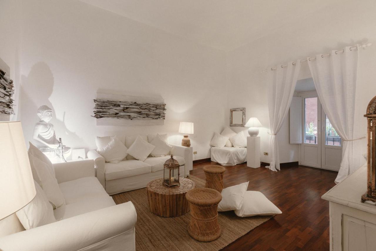 Charme Luxury Flat Campo Dei Fiori Apartment