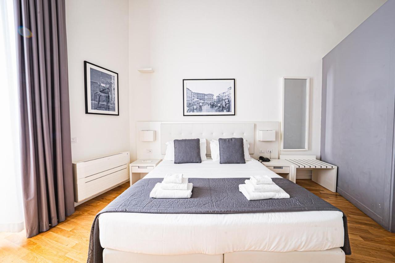 Capitals Luxury River 2* Rome