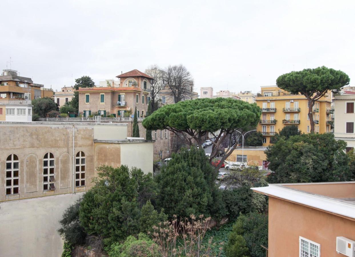 In The Clouds Over Trastevere, Penthouse * Rome