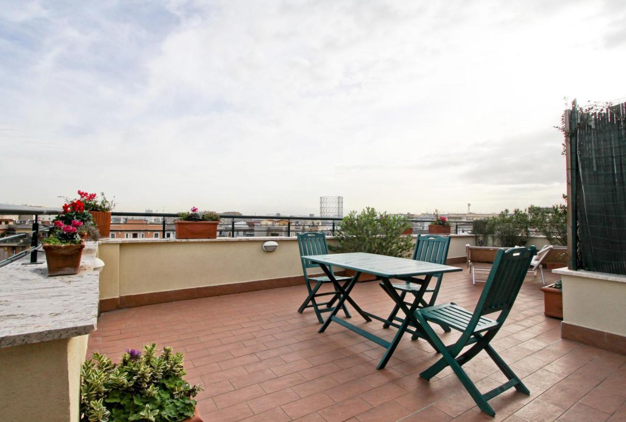 In The Clouds Over Trastevere, Penthouse
