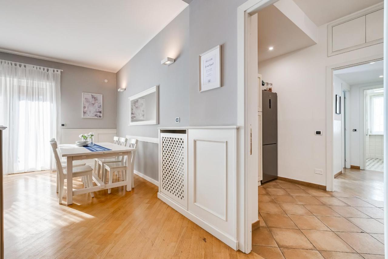 Bmga L Incredible 3bdr With Balcony In Center Apartment