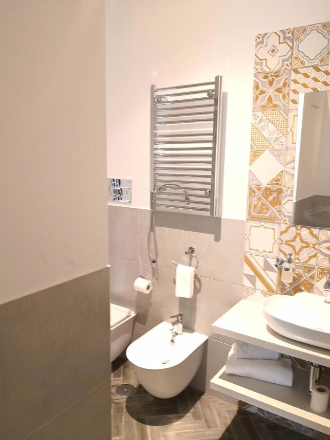 Frattina Ff Italian Guest house Rome