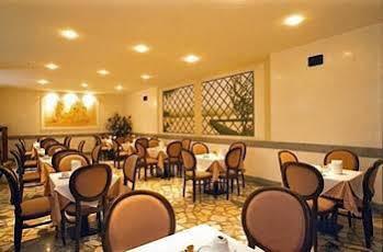 Domus Aventina 3*