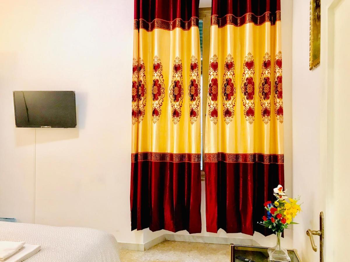 4 Bed Luxury Near Colosseum