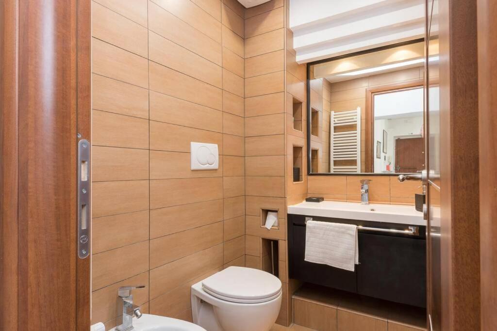 Popolo Elegant Two Bedroom * Rome