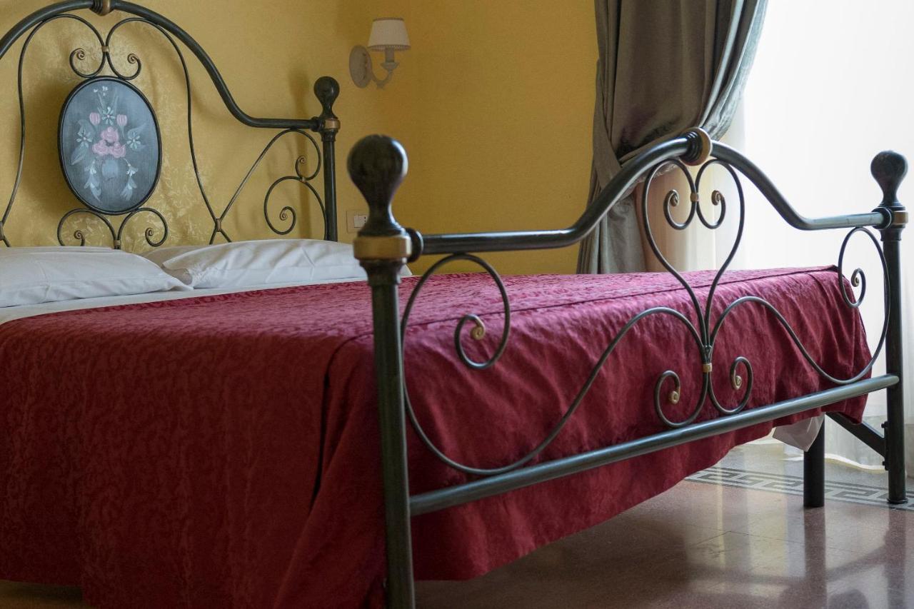 Bed & Breakfast La Breccia A Porta Pia Rome