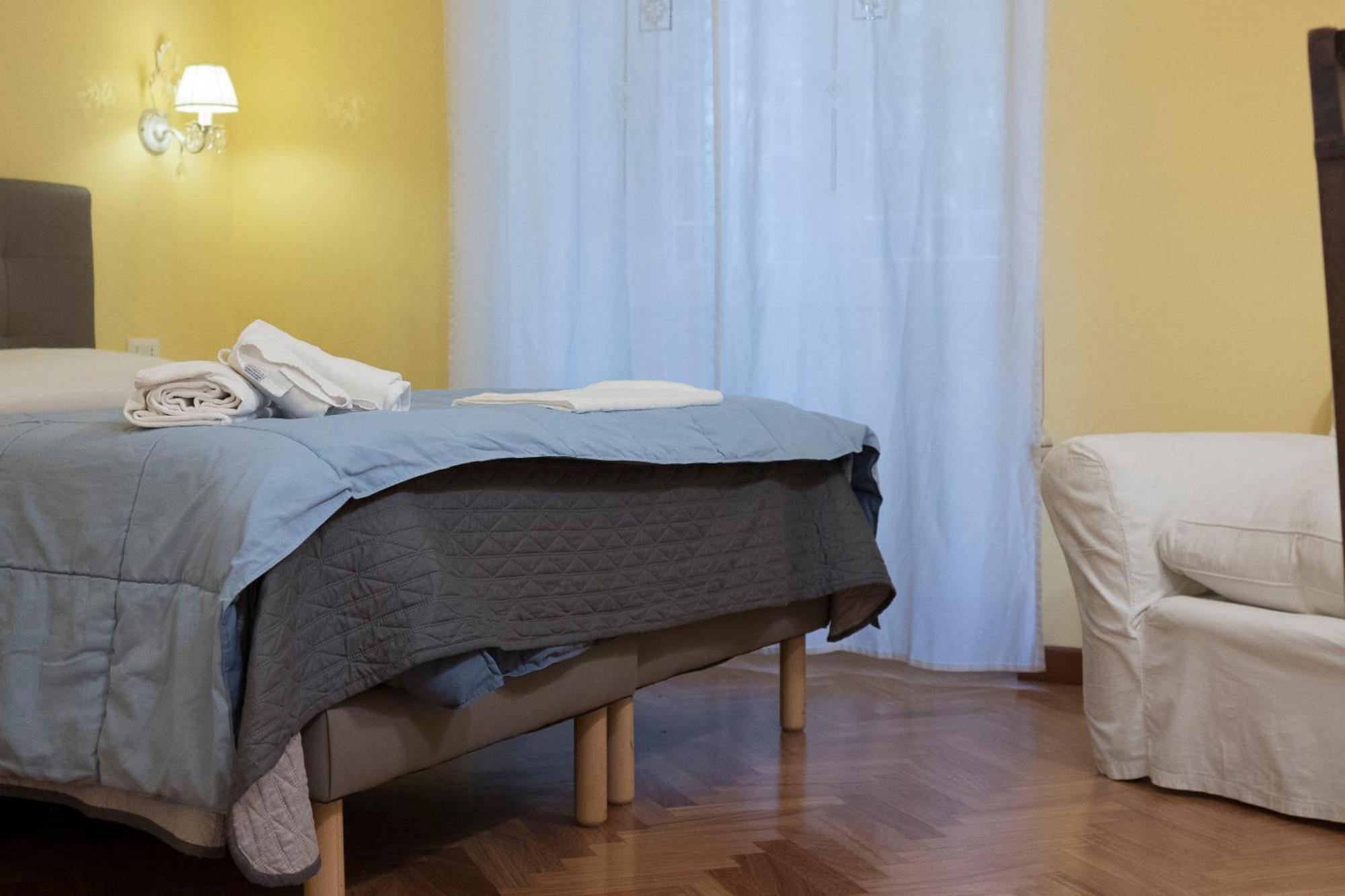Bed & Breakfast La Breccia A Porta Pia Rome