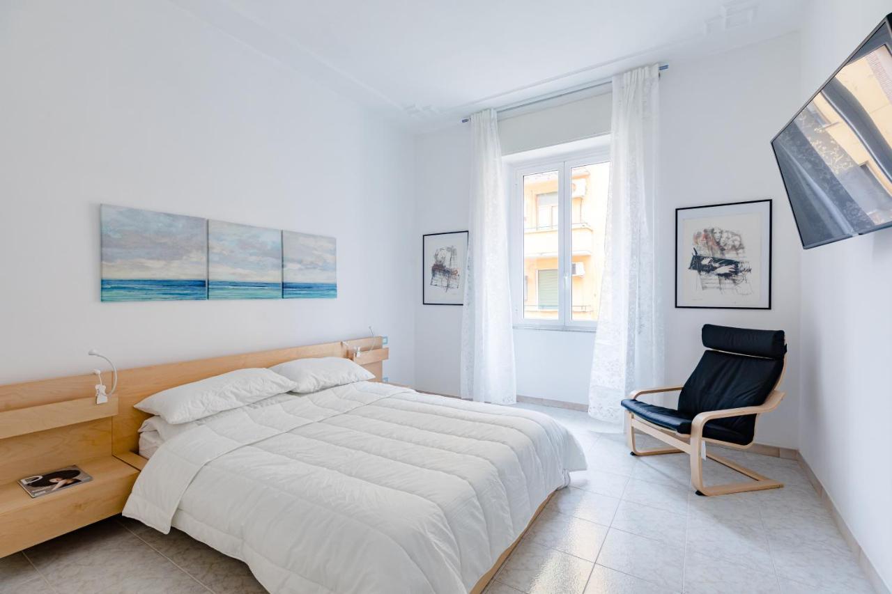 Appartamento Arezzo Apartment, Metro Bologna E Bus Per La Sapienza, 4 Persone, Wifi