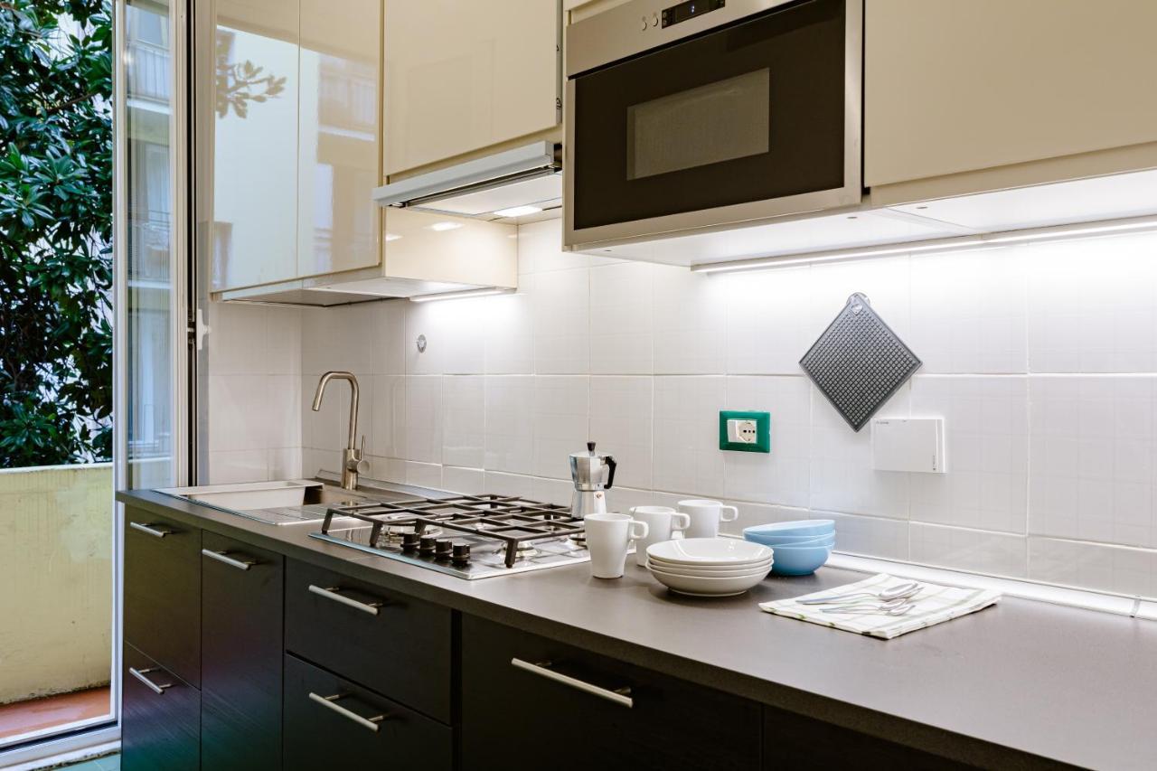 Appartamento Arezzo Apartment, Metro Bologna E Bus Per La Sapienza, 4 Persone, Wifi Roma