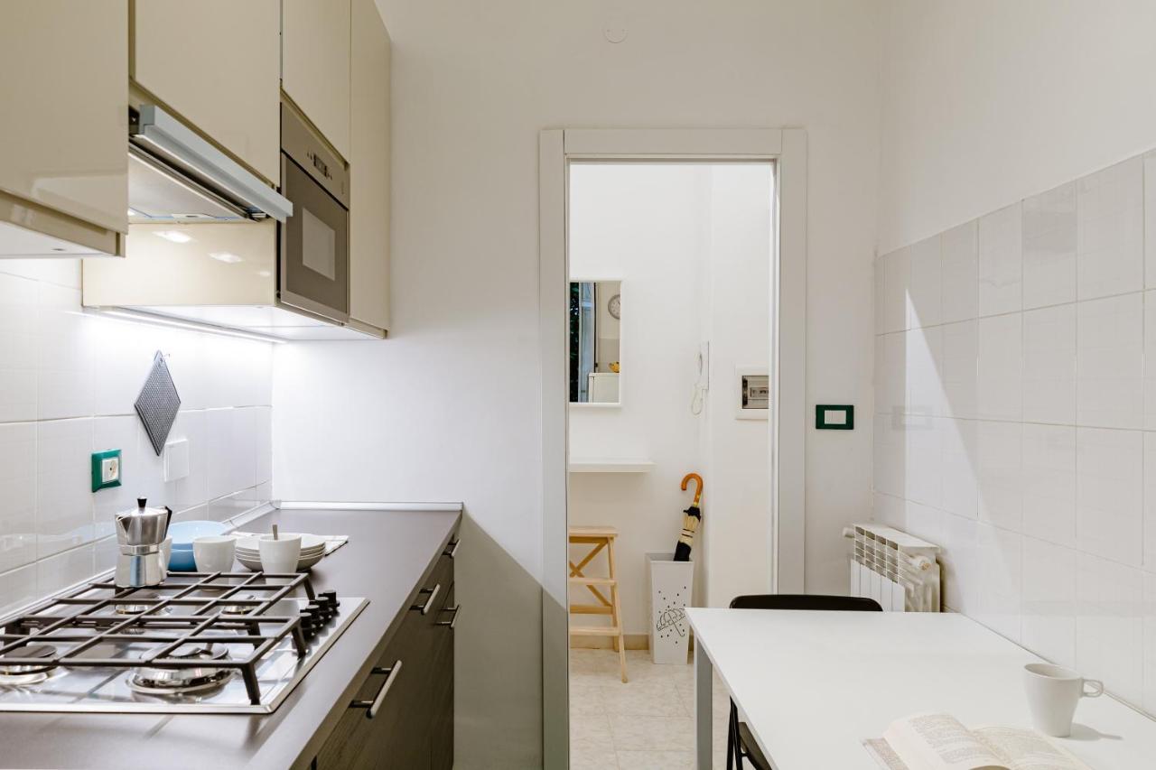 Appartamento Arezzo Apartment, Metro Bologna E Bus Per La Sapienza, 4 Persone, Wifi *
