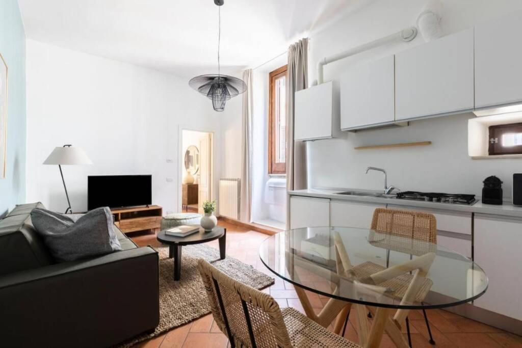 Charming 1br In Navona Square * Rome