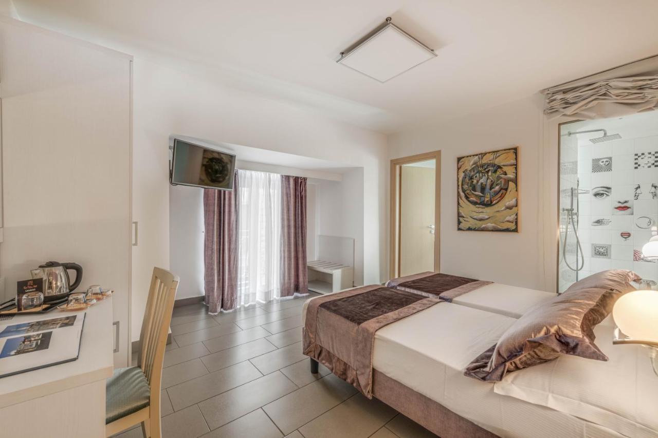 Trevi Hotel 3*