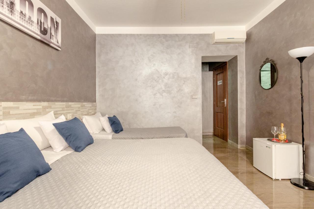 Unique Guest house 3*