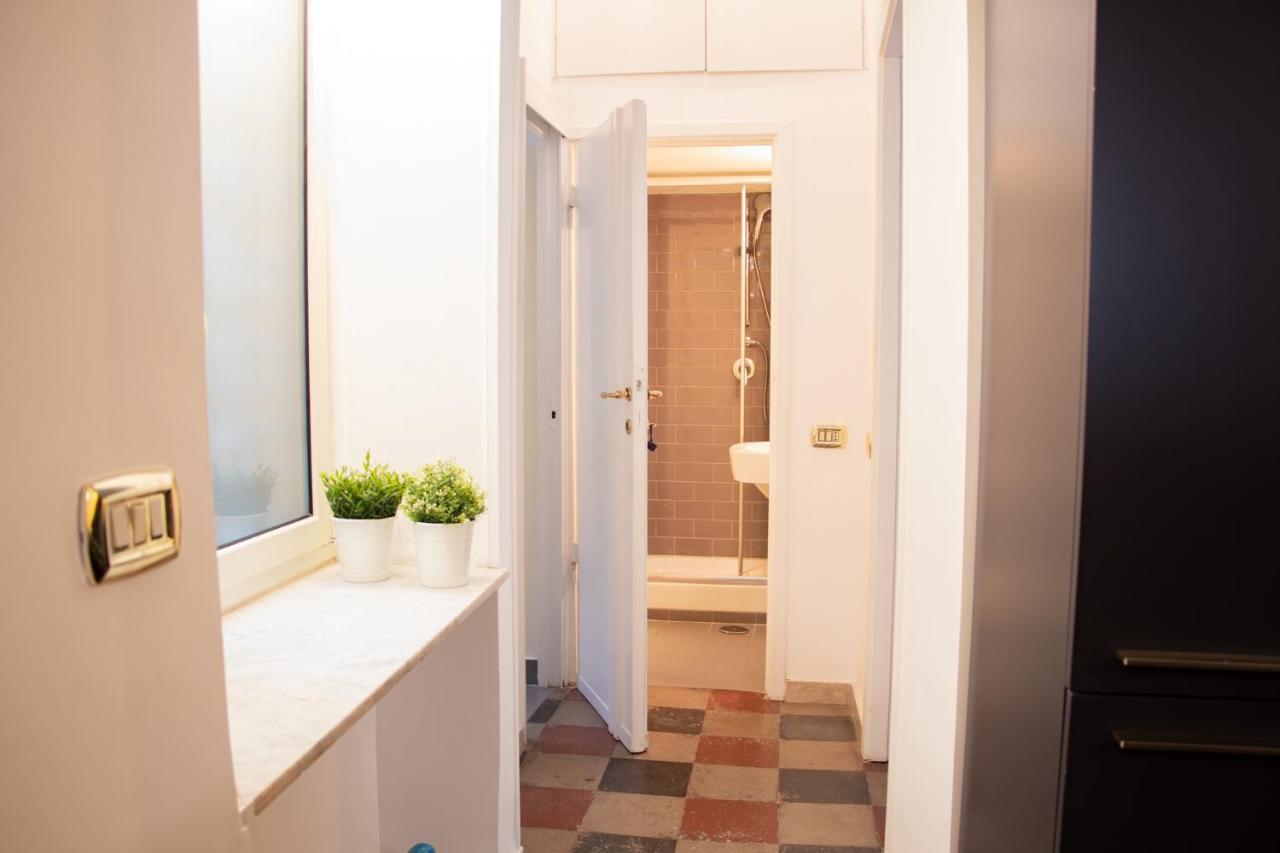 Apartment The Rent - Piazza Di Firenze Rome