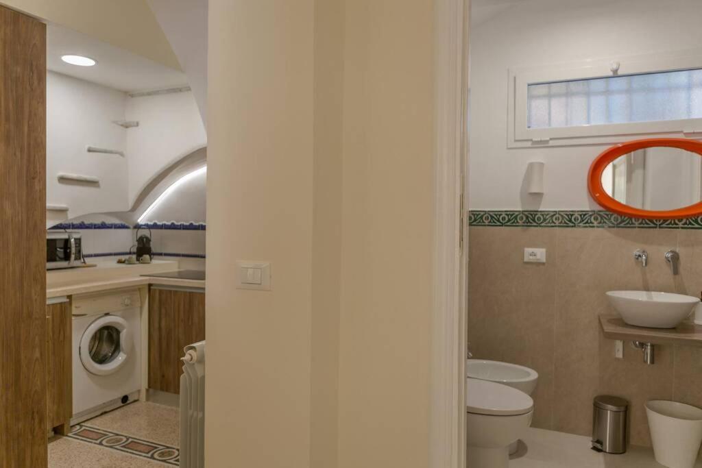 Apartment Romantica With Dehors Near San Giovanni