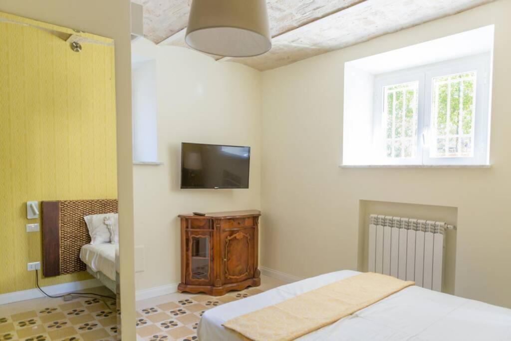 Apartment Romantica With Dehors Near San Giovanni